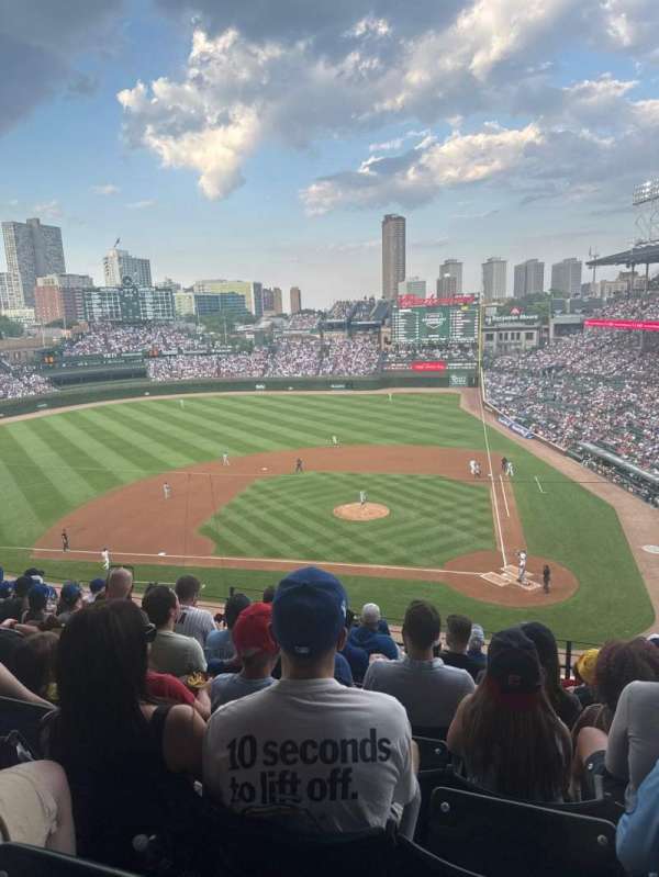 Wrigley Field, section: 313L, row: 9, seat: 6