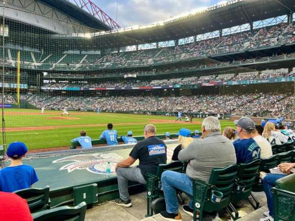T-Mobile Park, section: 139, row: 8, seat: 1