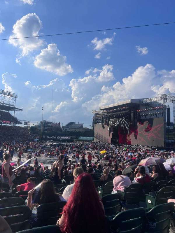 Wrigley Field, section: 130, row: 7