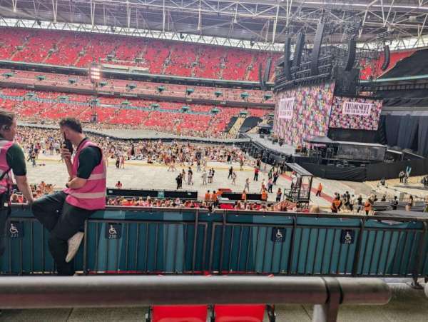 Wembley Stadium, section: 141, row: 31, seat: 228