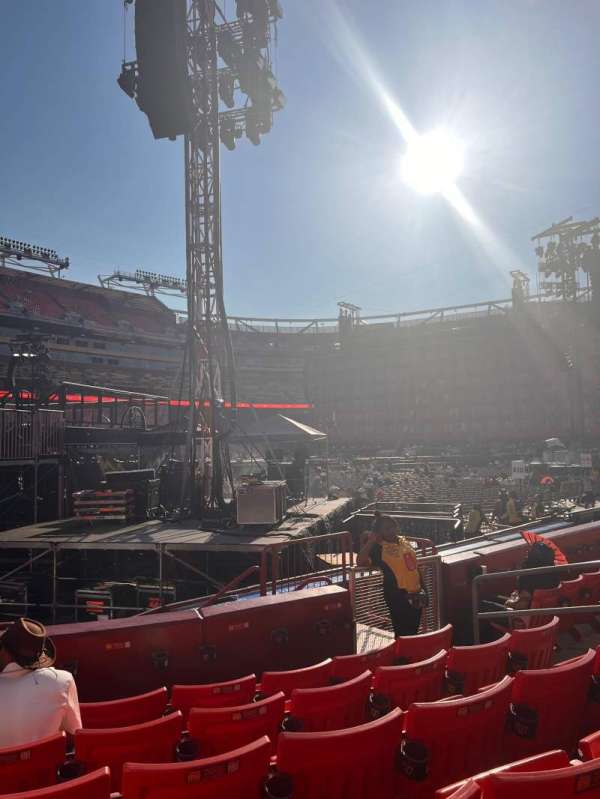 Northwest Stadium, section: 127, row: 6, seat: 9