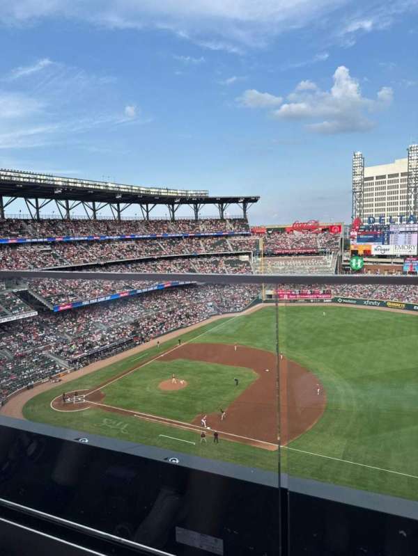 Truist Park, section: 416, row: 1, seat: 17