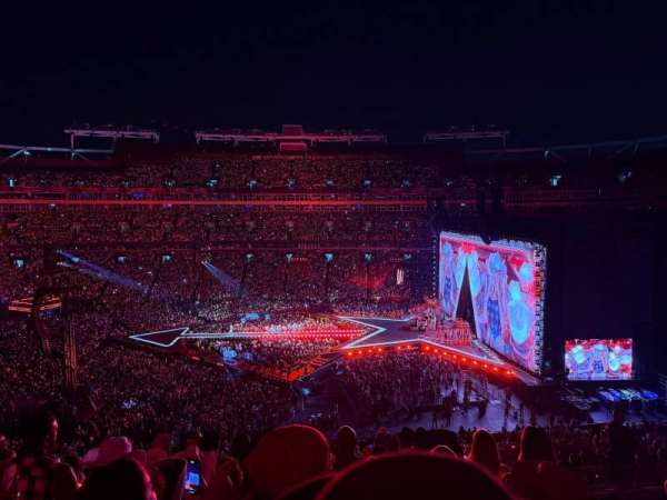 Northwest Stadium, section: 321, row: 19, seat: 8