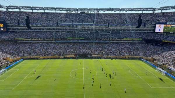 MetLife Stadium, section: 314, row: 1, seat: 2