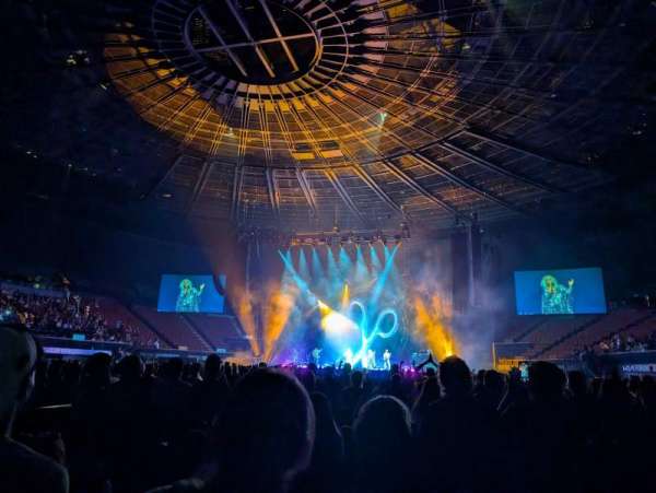 Kia Forum, section: J, row: 22, seat: 8