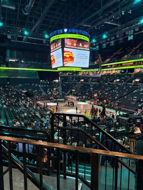 Barclays Center, section: 118, row: 4, seat: 9