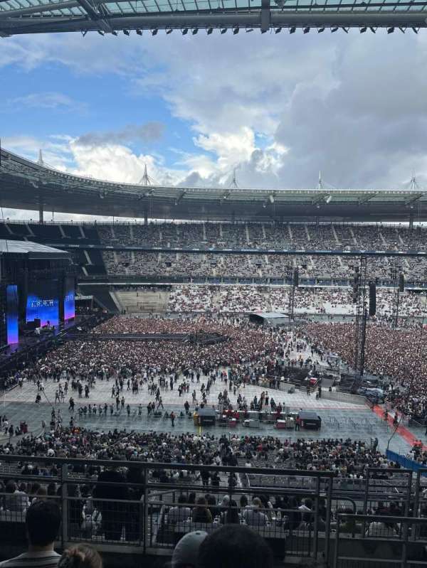 Stade de France, section: T7, row: 51, seat: 04