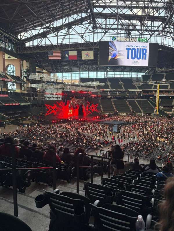 Globe Life Field, section: 105, row: 10, seat: 2