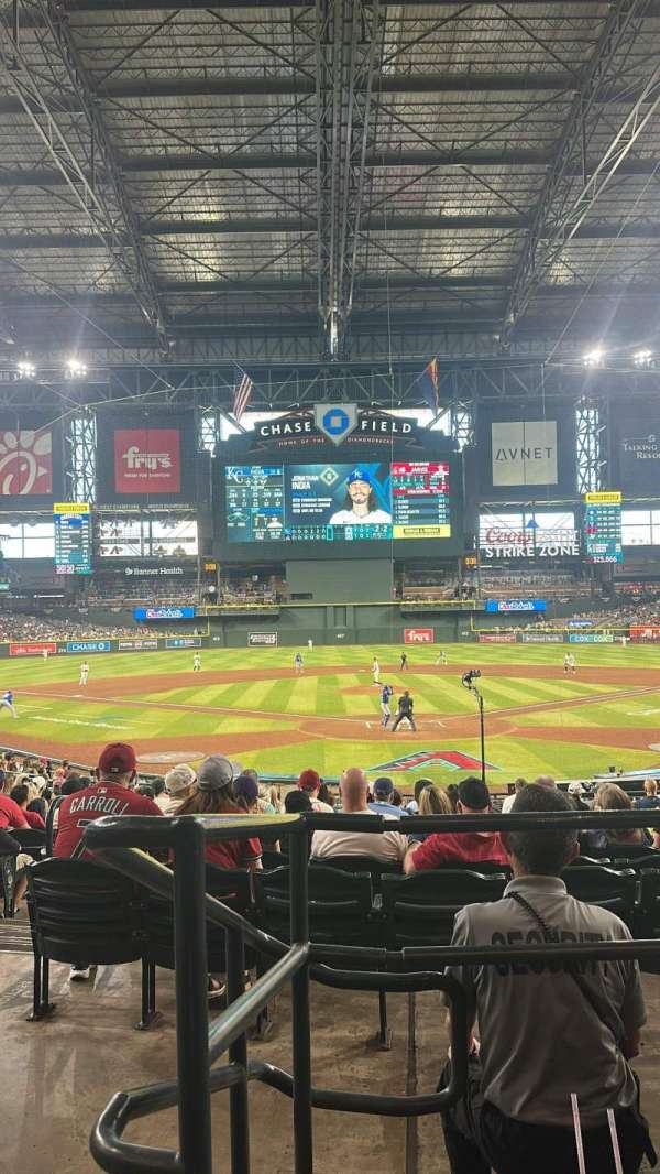 Chase Field, section: 122, row: 23, seat: 14