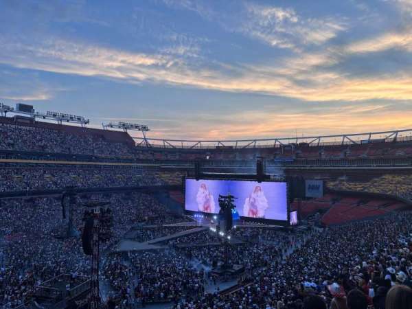 Northwest Stadium, section: 327, row: 17, seat: 30