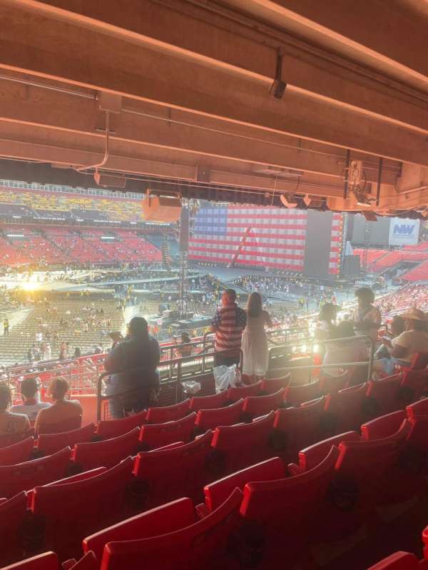 Northwest Stadium, section: 226, row: 13, seat: 8
