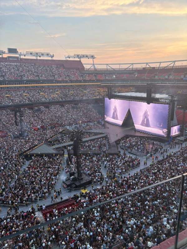 Northwest Stadium, section: 431, row: 1, seat: 10