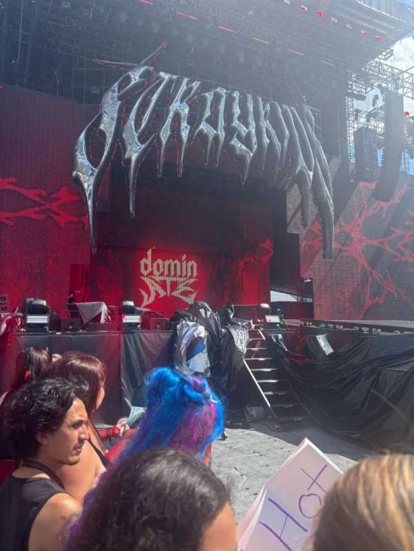 Camping World Stadium, section: Pit, row: 2
