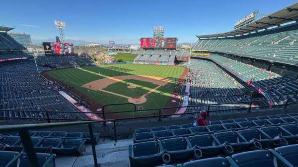 Angel Stadium, section: 418, row: E, seat: 7