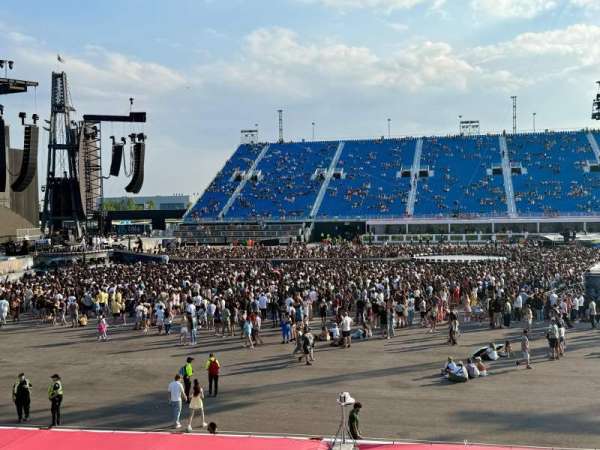 Rogers Stadium, section: E122, row: 9, seat: 15