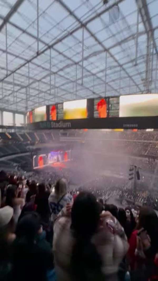 SoFi Stadium, section: 328, row: 9, seat: 16