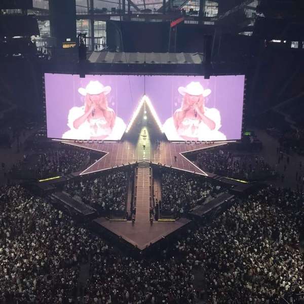 Mercedes-Benz Stadium, section: 326, row: 13, seat: 11