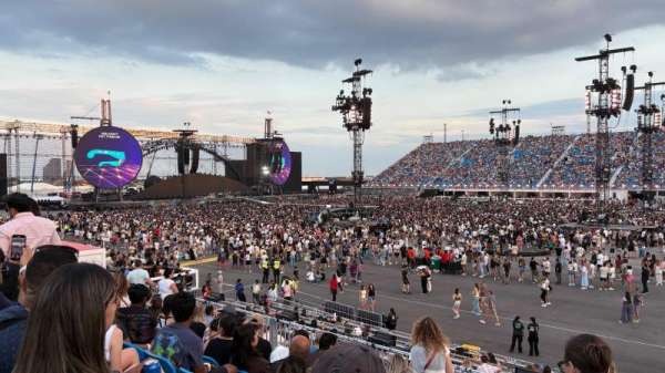 Rogers Stadium, section: E119, row: 9, seat: 6