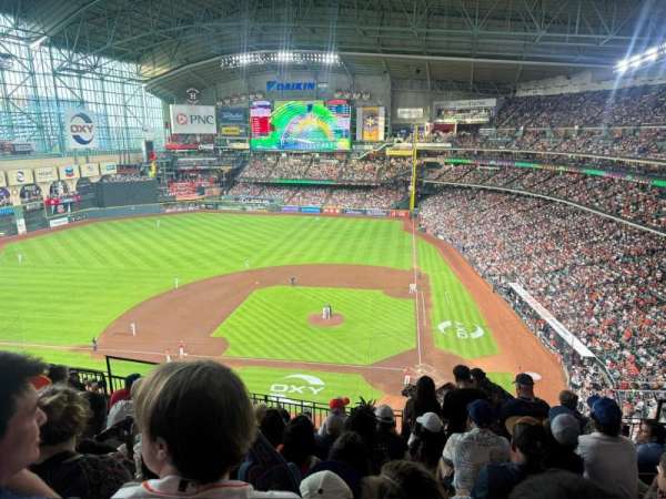 Daikin Park, section: 315, row: 8, seat: 7