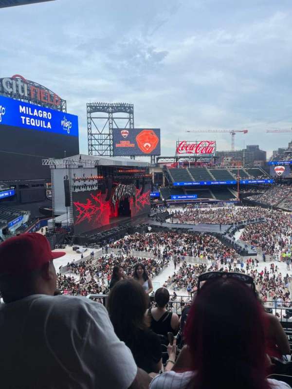Citi Field, section: 332, row: 7, seat: 22
