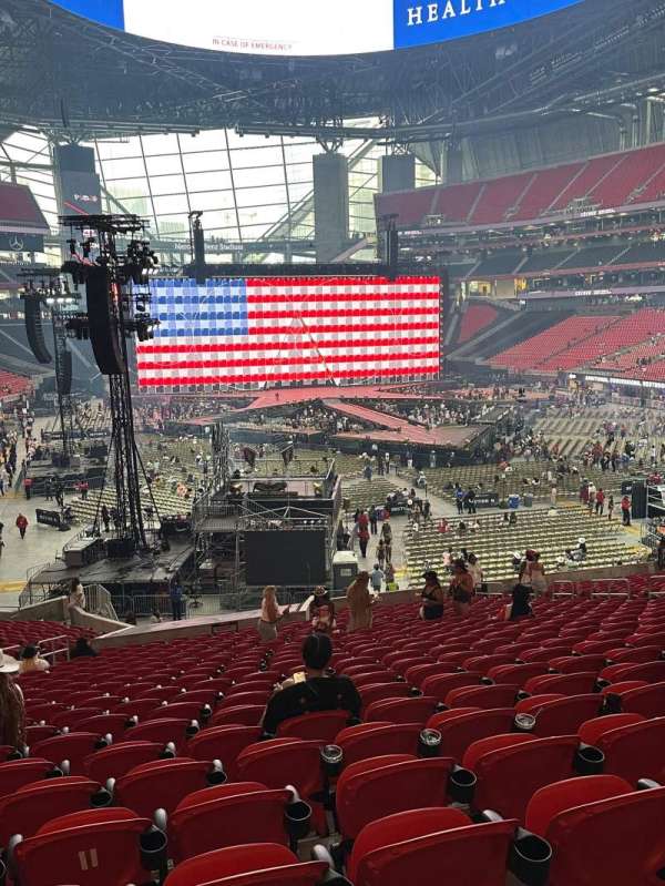 Mercedes-Benz Stadium, section: 121, row: 36, seat: 14