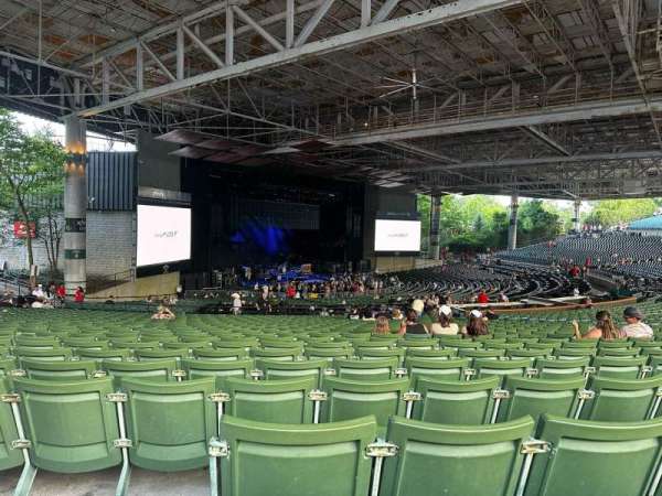 Xfinity Center, Massachusetts, section: 205, row: X, seat: 29