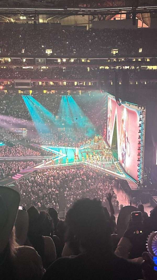 Mercedes-Benz Stadium, section: 209, row: 11, seat: 3