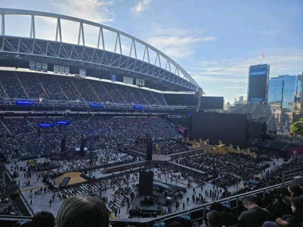Lumen Field, section: 315, row: D, seat: 11