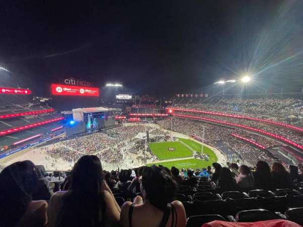 Citi Field, section: 522, row: 12, seat: 19