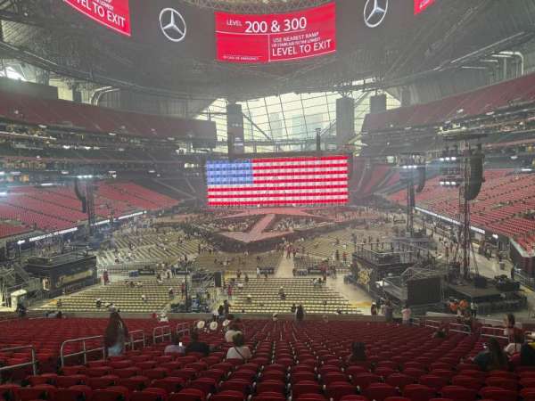 Mercedes-Benz Stadium, section: 118, row: 38, seat: 6