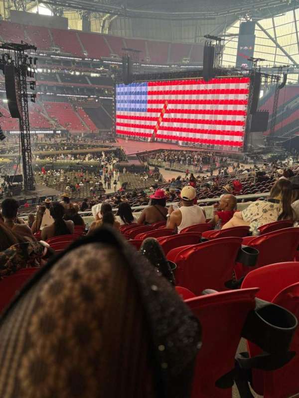 Mercedes-Benz Stadium, section: 113, row: 34, seat: 10