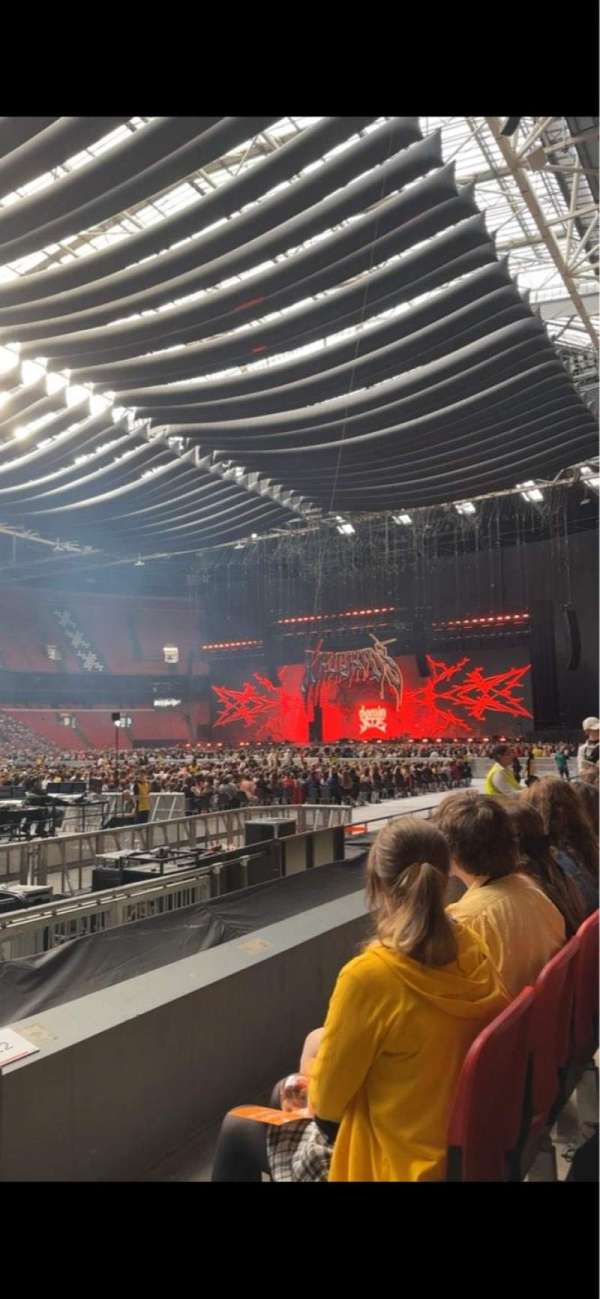 Johan Cruijff ArenA, section: 122, row: 2, seat: 246