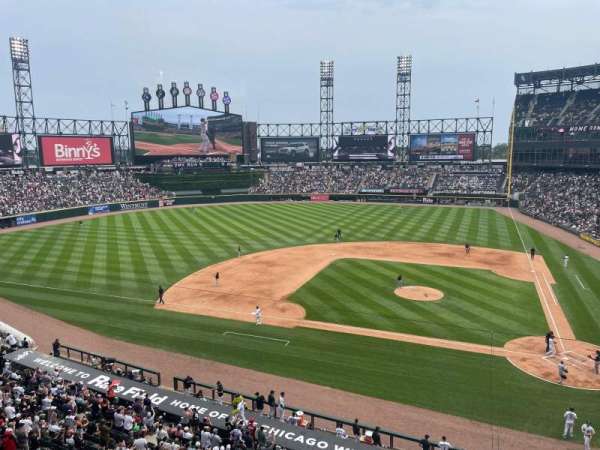 Rate Field, section: 336, row: 1, seat: 8