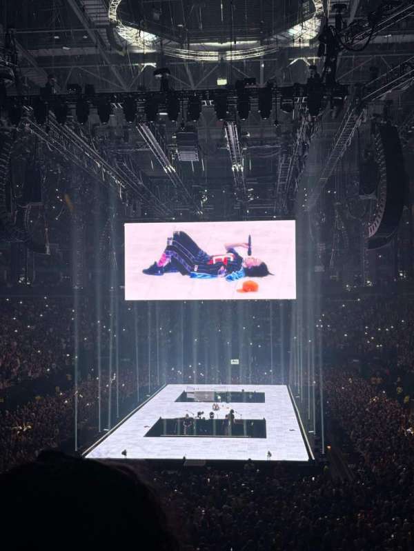 The O2, London, section: 116, row: x, seat: 481