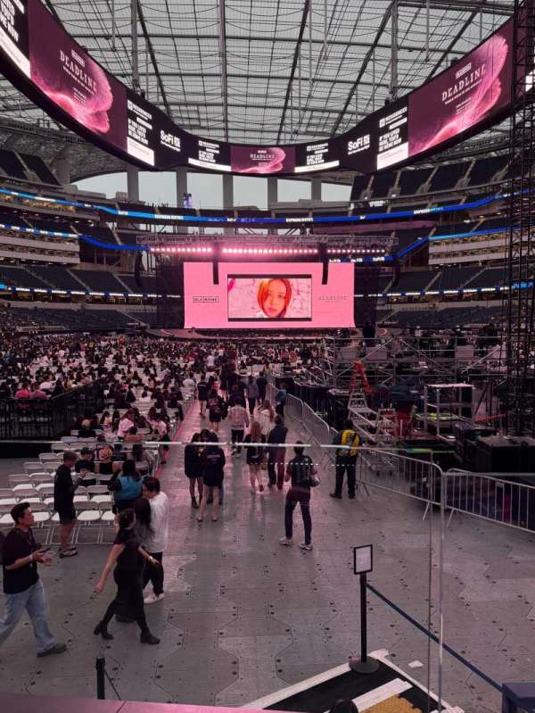 SoFi Stadium, section: 121, row: 2, seat: 15