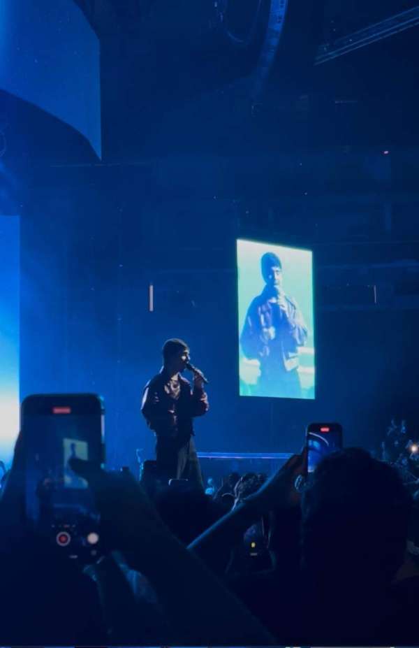Golden 1 Center, section: Floor 3, row: H, seat: 9