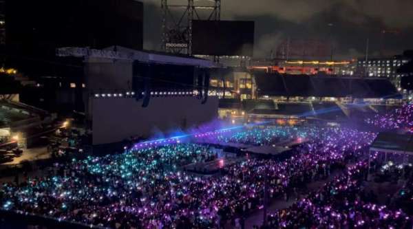 Citi Field, section: 331, row: 1, seat: 8