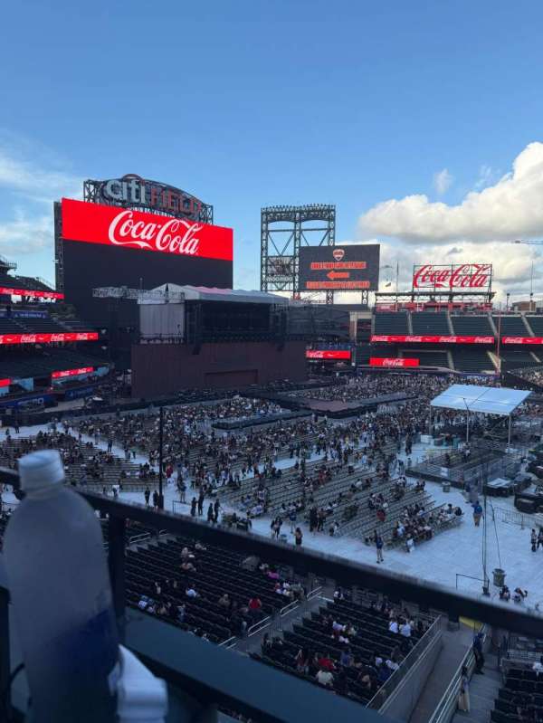 Citi Field, section: 329, row: 1, seat: 12