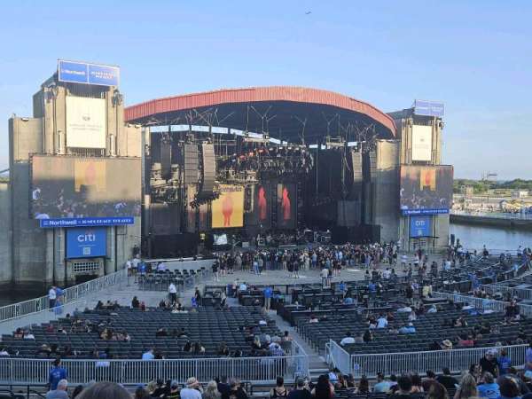 Jones Beach Theater, section: 206, row: CC, seat: 20