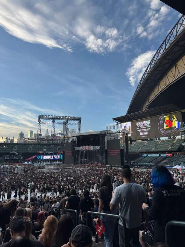 T-Mobile Park, section: 119, row: 33, seat: 2