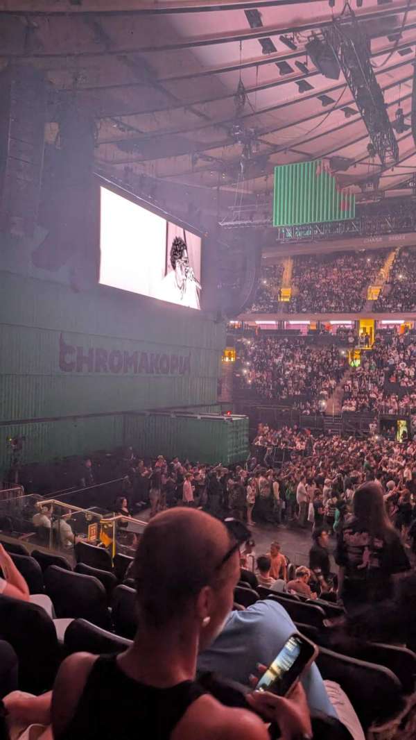 Madison Square Garden, section: 116, row: 10, seat: 20