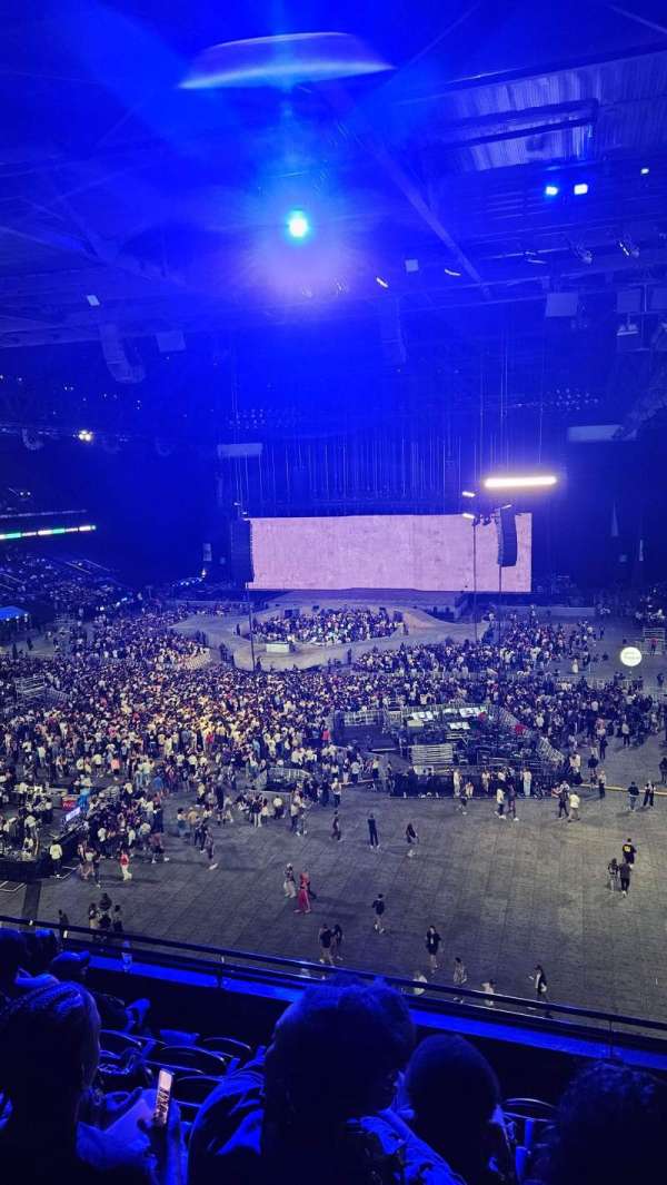 Paris La Défense Arena, section: 413, row: 47, seat: 3