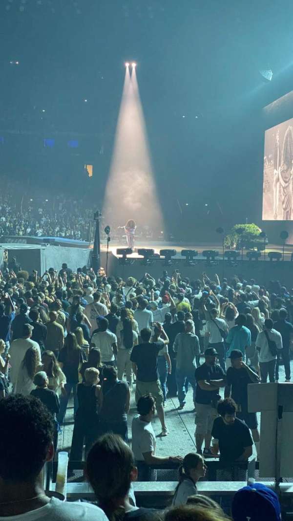 Paris La Défense Arena, section: 116, row: 10, seat: 31