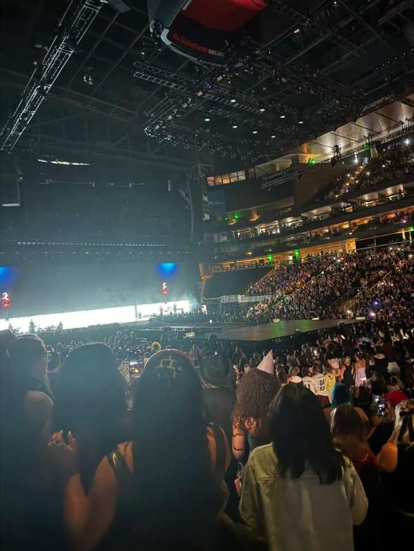 State Farm Arena, section: 117, row: H, seat: 11