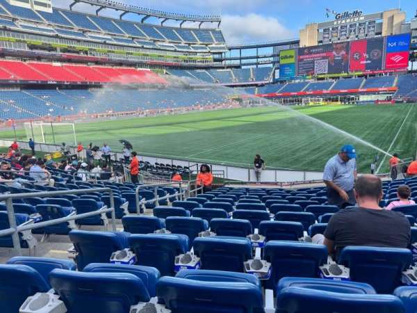 Gillette Stadium, section: 139, row: 13, seat: 11