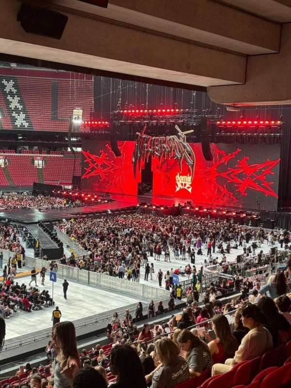 Johan Cruijff ArenA, section: 121, row: 28, seat: 223