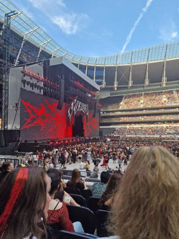 Tottenham Hotspur Stadium, section: 105, row: 9, seat: 134