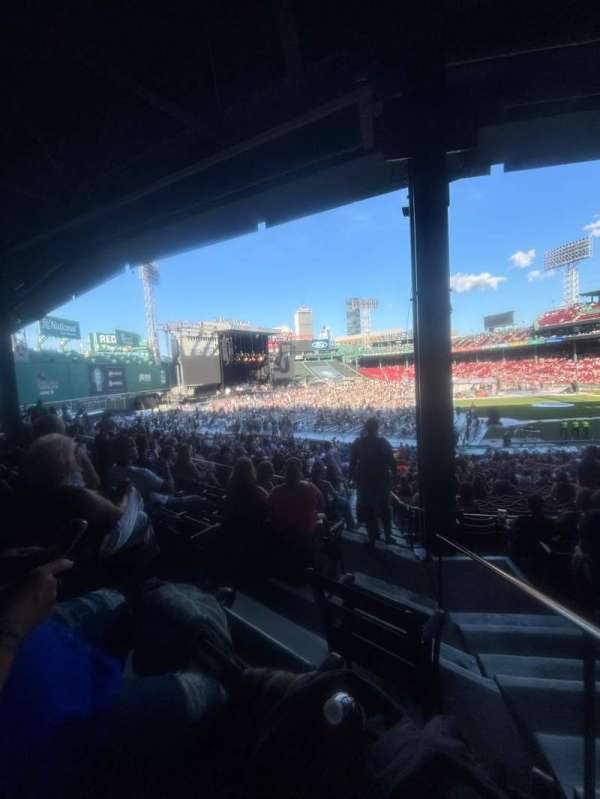 Fenway Park, section: Grandstand 28, row: 5, seat: 1