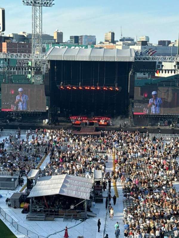 Fenway Park, section: Pavilion Box 3, row: E, seat: 9 10