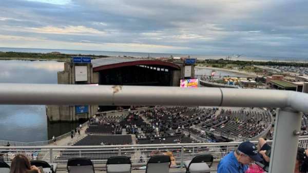 Jones Beach Theater, section: 309, row: G, seat: 16